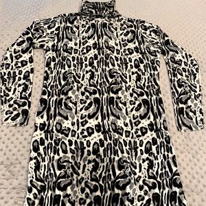 DG2 Leopard tunic length sweater.